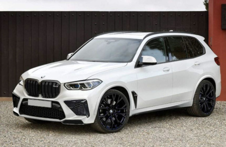 BMW G05 (X5 sērijas) melnas radiatora restes M-Performance stilā ar X5M logo