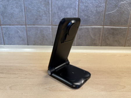 Bezvadu lādētājs iPhone, Apple Watch un Airpods un citam ierīcem