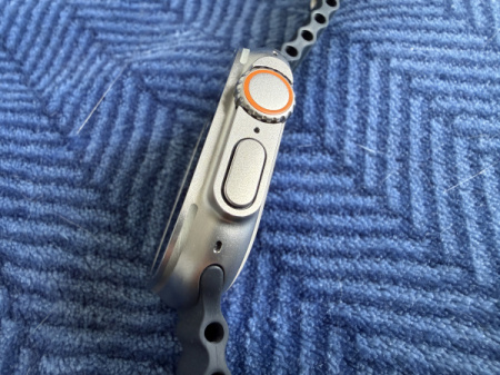 Apple Watch Ultra 49 mm ideālā stāvoklī, kā jauni. Battery Health 100%.