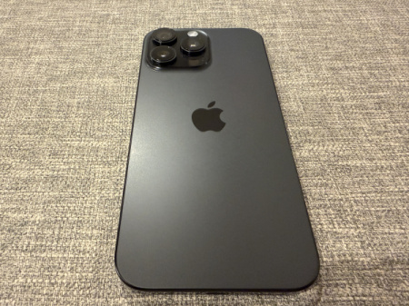 Lietots. iPhone 16 Pro Max ar iDeal garantiju līdz 16.10.2026. Battery Health 100%. Black Titanium. Battery Health 100%.