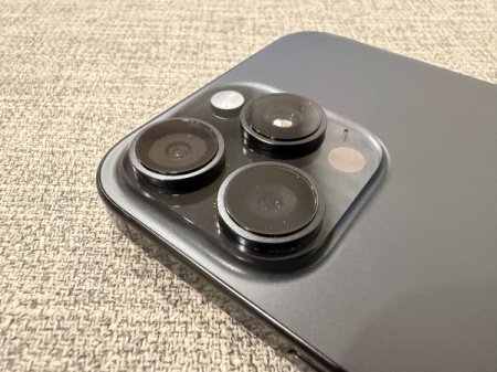 Lietots. iPhone 16 Pro Max ar iDeal garantiju līdz 16.10.2026. Battery Health 100%. Black Titanium. Battery Health 100%.