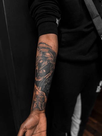 Unikāli tetovējumi un pīrsings