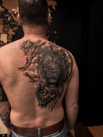 Unikāli tetovējumi un pīrsings